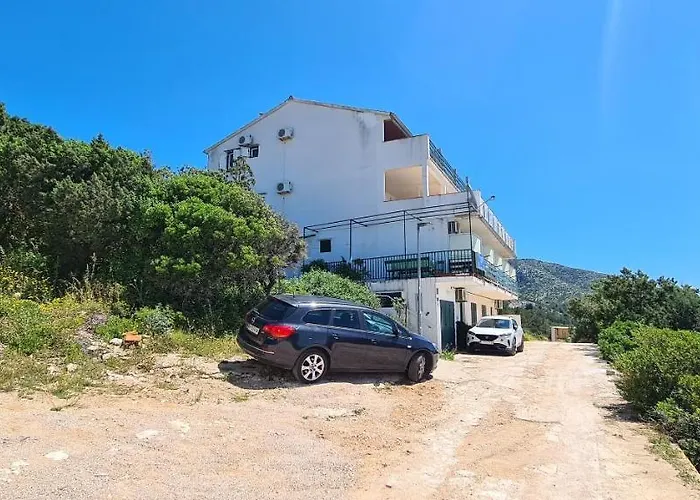 Apartments Ana I Ante Punta