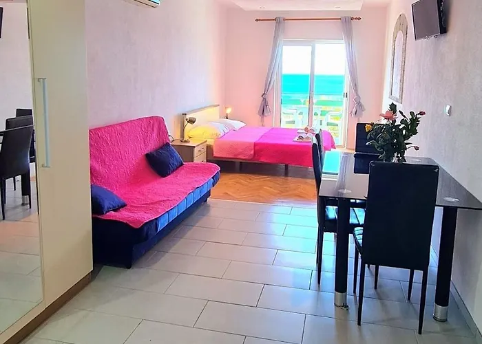 Apartments Ana I Ante Punta